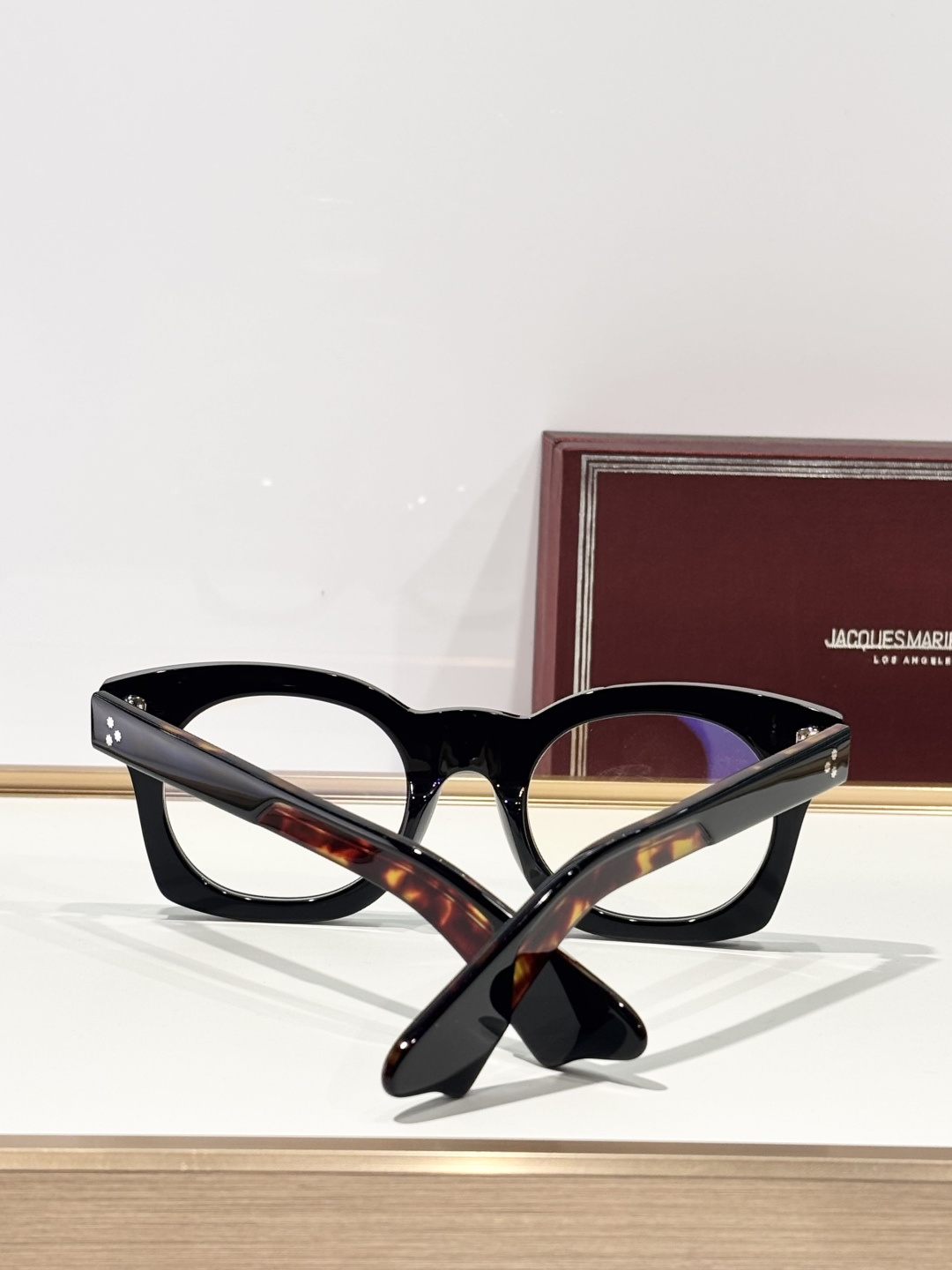 JACQUES MARIE MAGMODEL：ELMYRISIZE:51口24