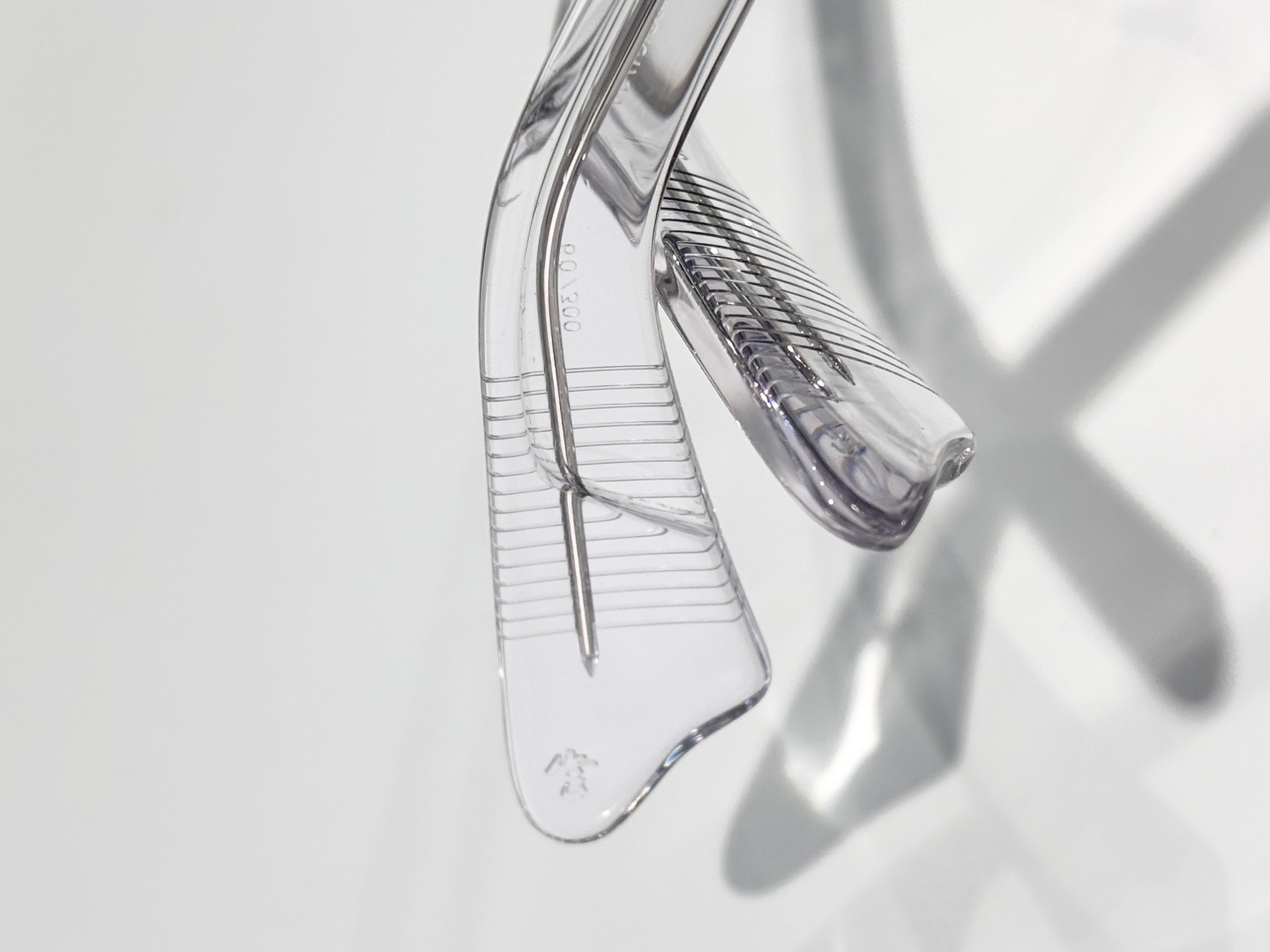 JACQUES MARIE MAGMODEL：ELMYRISIZE:51口24