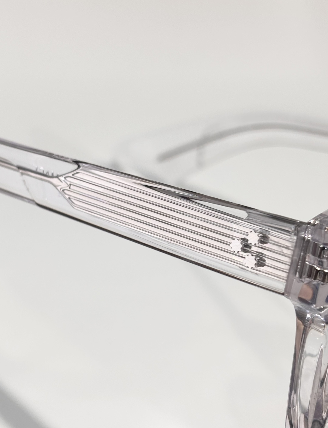 JACQUES MARIE MAGMODEL：ELMYRISIZE:51口24