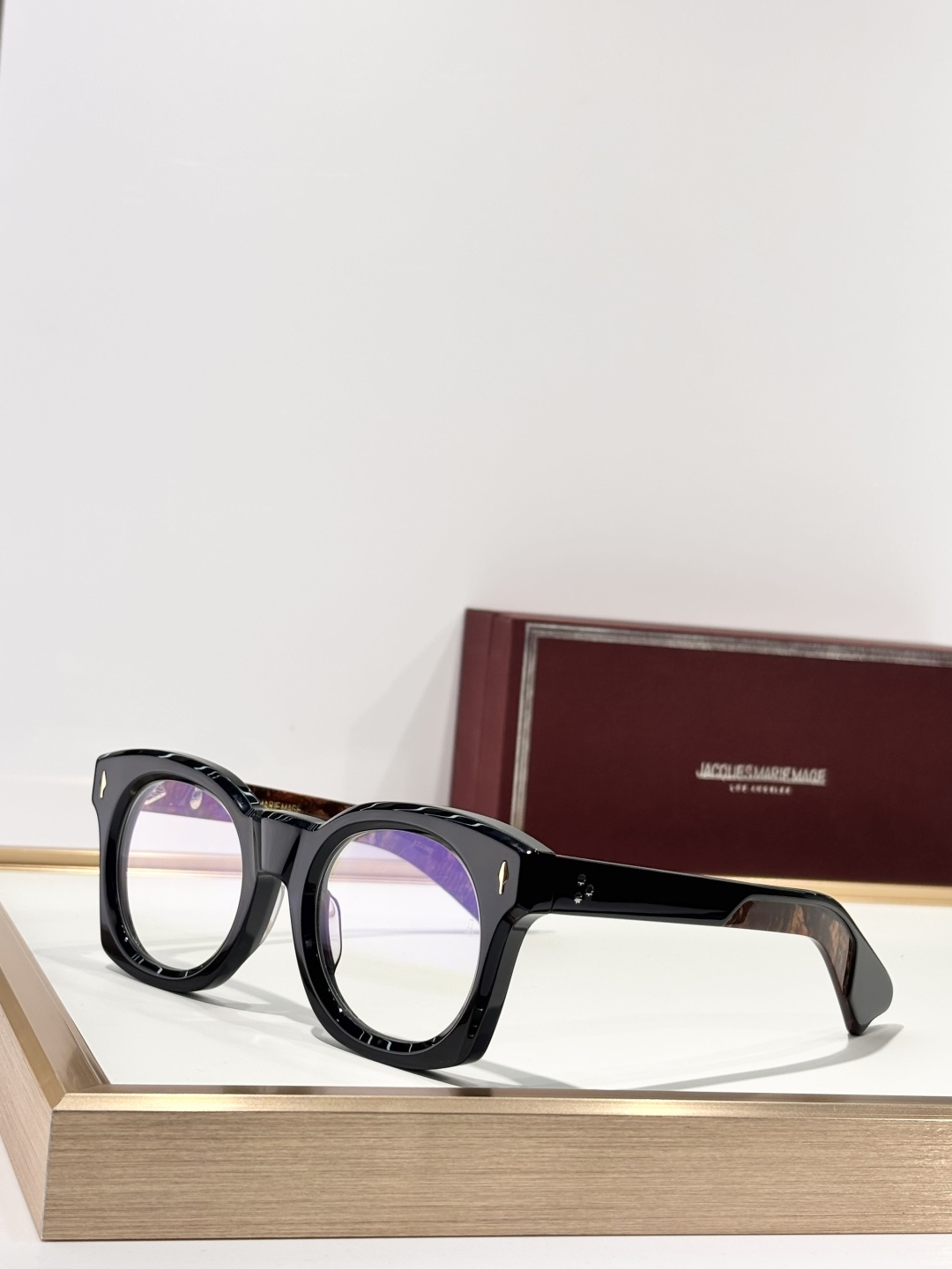 JACQUES MARIE MAGMODEL：ELMYRISIZE:51口24