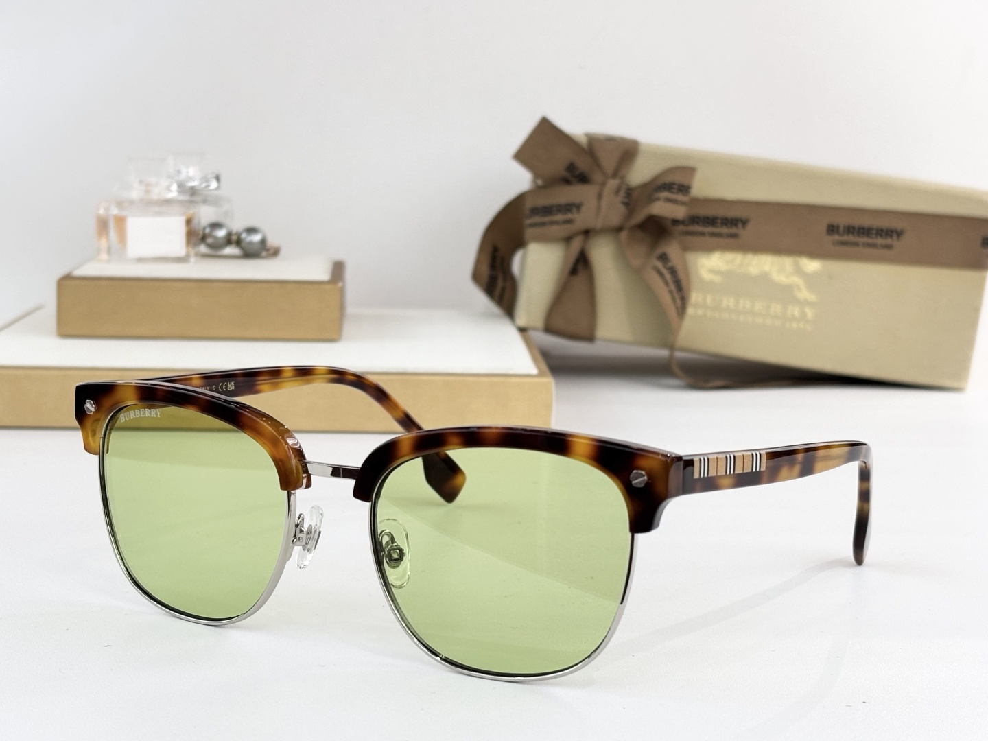 BURBERR*MOD：BE4317Size：56口20-145