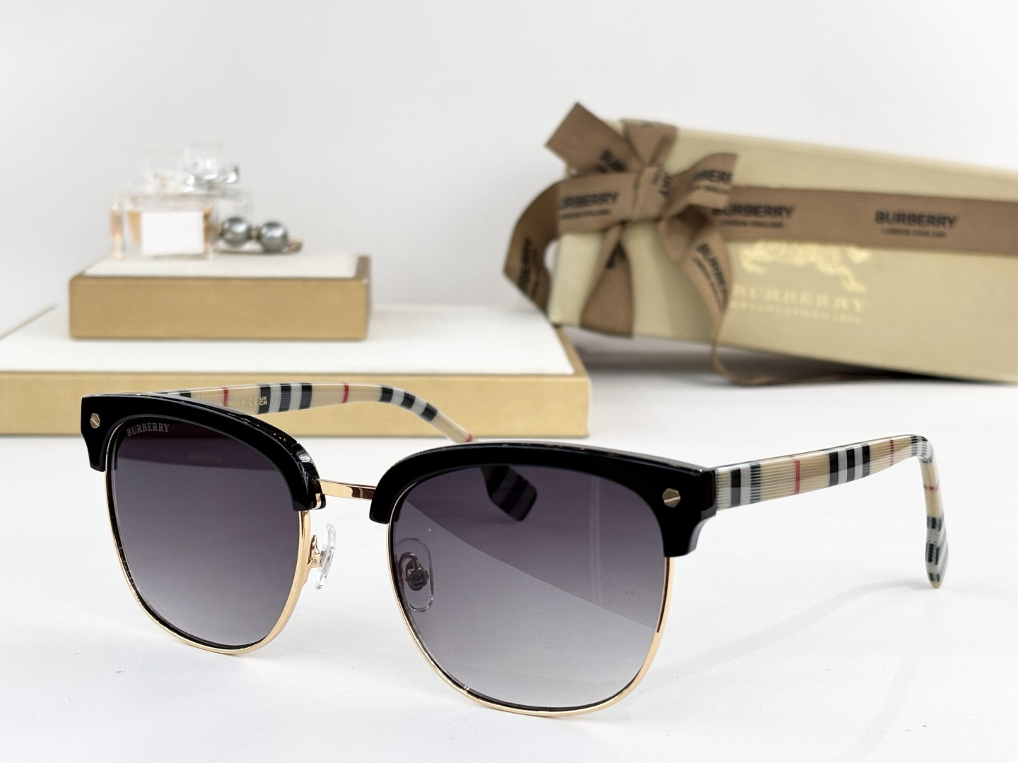 BURBERR*MOD：BE4317Size：56口20-145