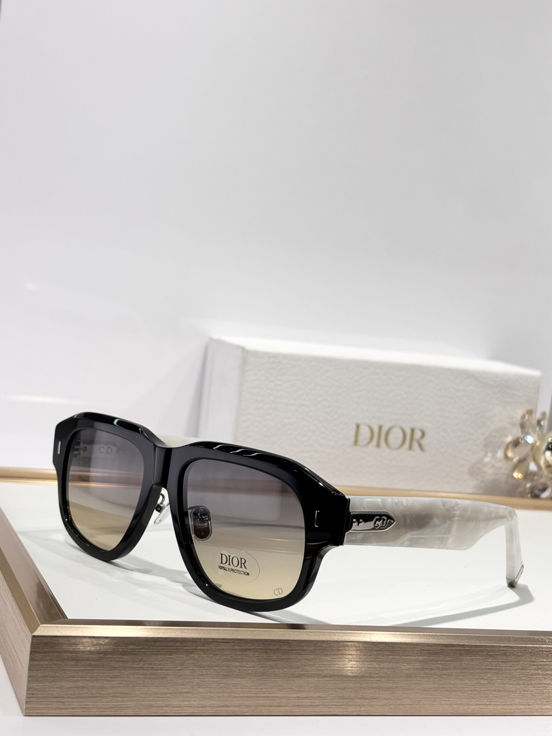 DIORMOD：DiorMidnight N1FSize：58口19 150