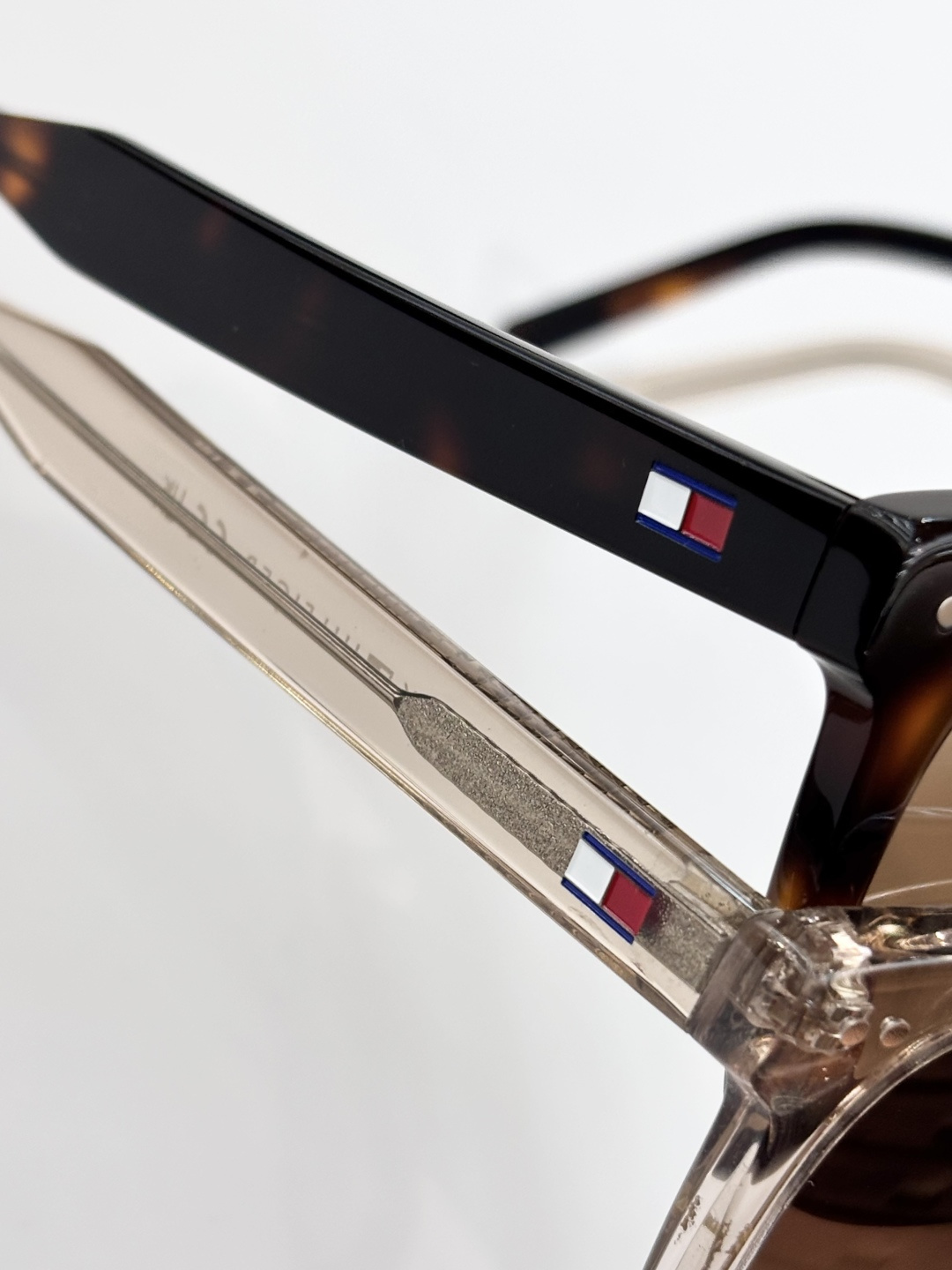 TOMMY HILFIGE*MOD：TH 2184/SSize：52口20-150