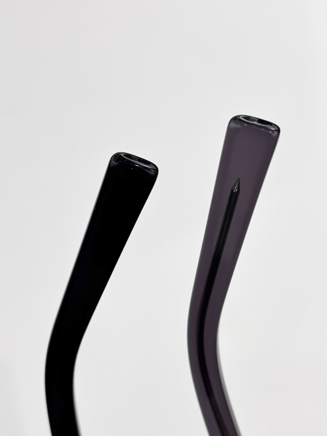 TOMMY HILFIGE*MOD：TH 2203/SSize：55口16-145。