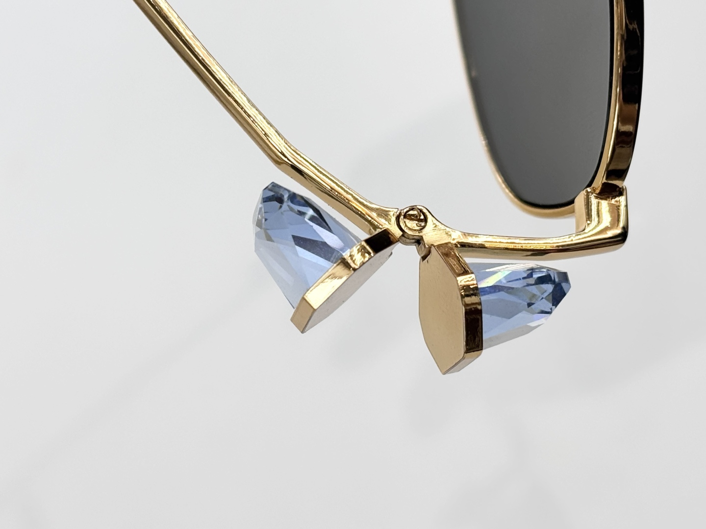 SWAROVSK*MODEL：SK 7010SIZE：58口21-130