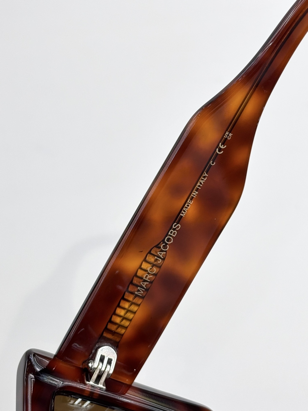 MARC JACOB*MODEL: MJ1061SIZE:59口9-145