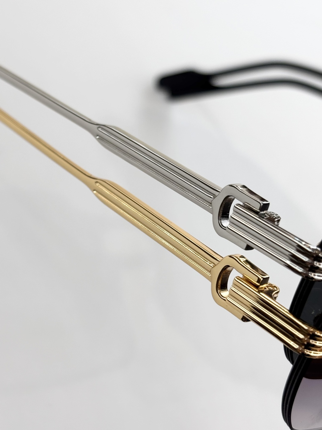 Cartie*MODEL：CT0577SSIZE: 55口18-140