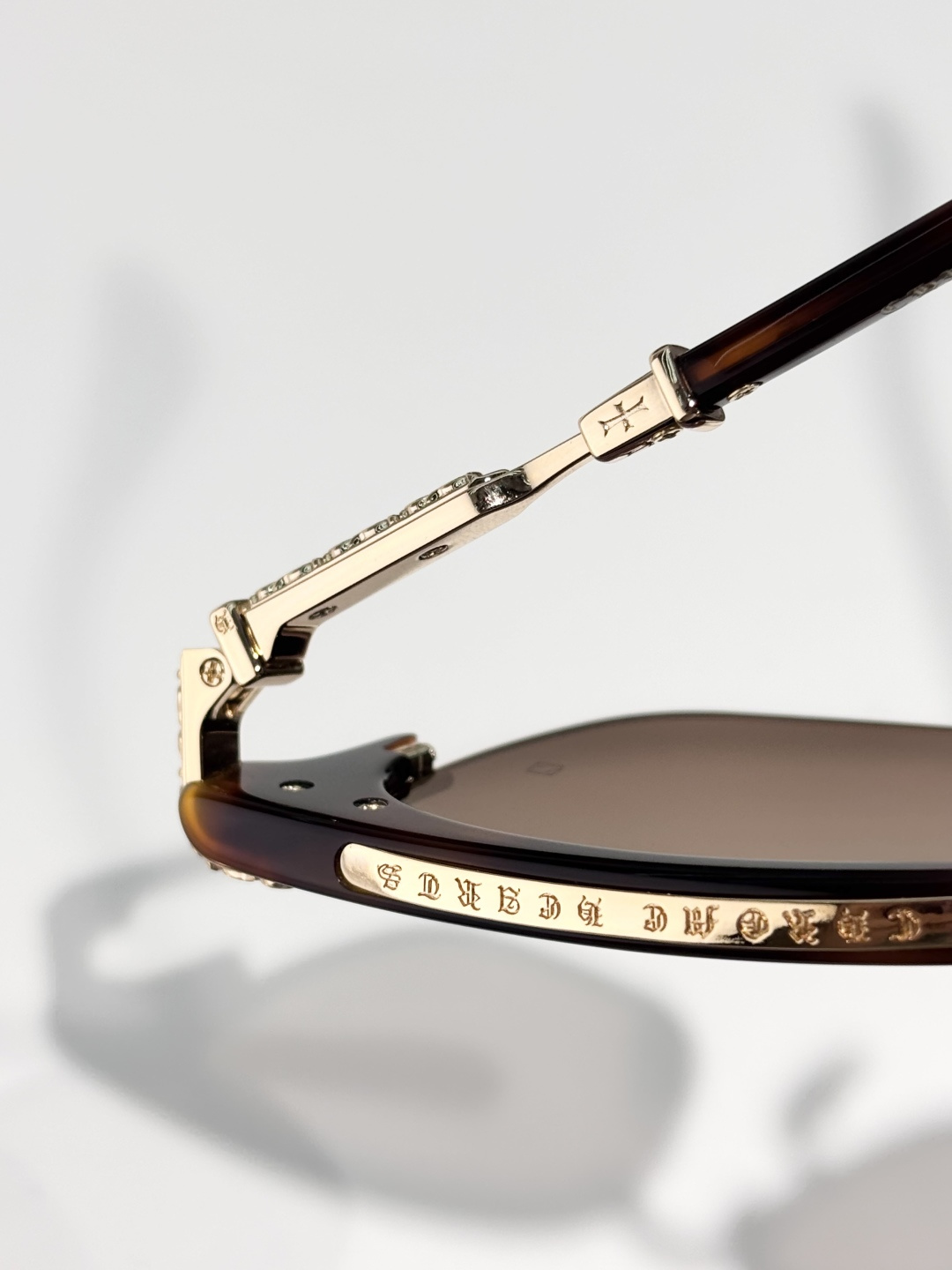 ChromeHearts 克罗心MOD：VERTICAL SMILE IISize:54-18-146