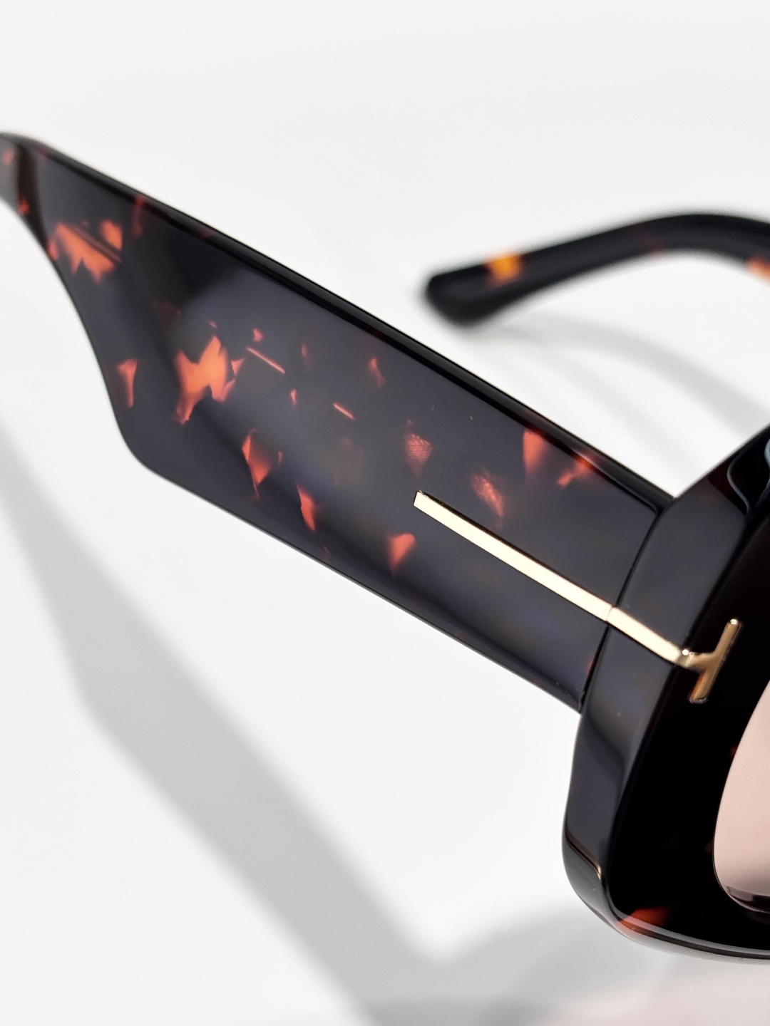 ￼ ￼ TOM FORDMODEL：TF1219-FSIZE：53口23-140