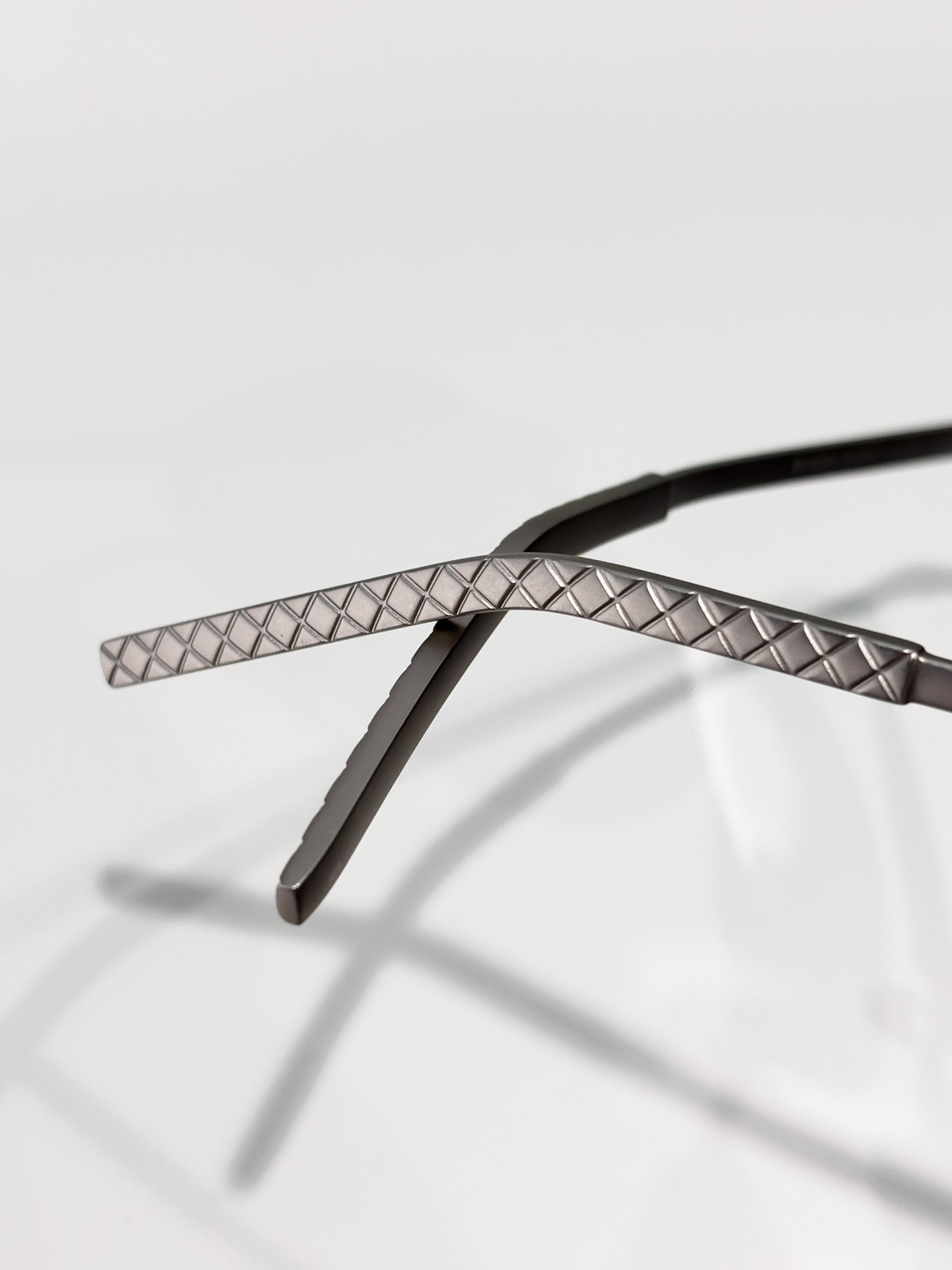 BOTTEGA VENET*MODEL：BV1422SASIZE：55口19-145