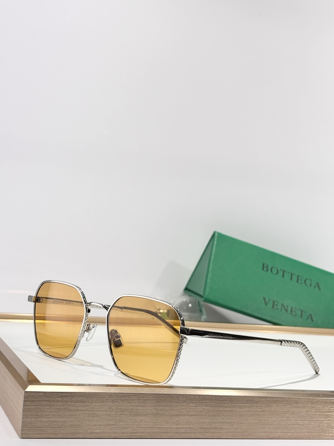 BOTTEGA VENET*MODEL：BV1422SASIZE：55口19-145