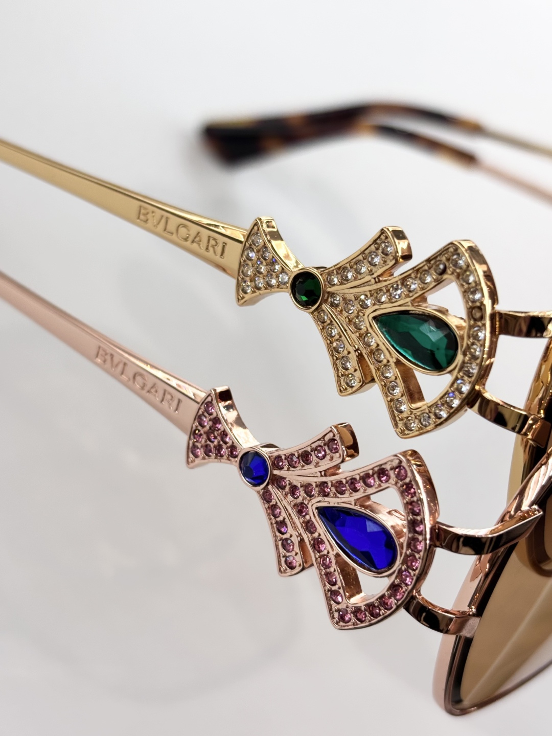 BVLGAR*MODEL：BV 1819LUSIZE：56口17-145