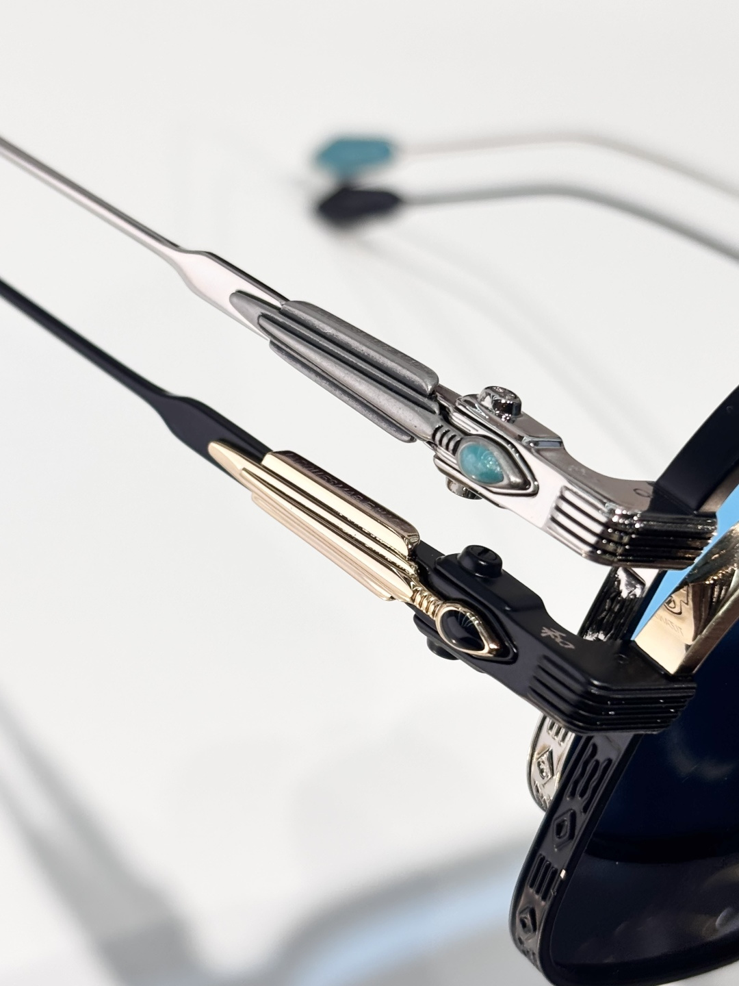 Jacques Marie Mage
MODEL： LABARGE
SIZE：59口16-146 
P275
变色：P295