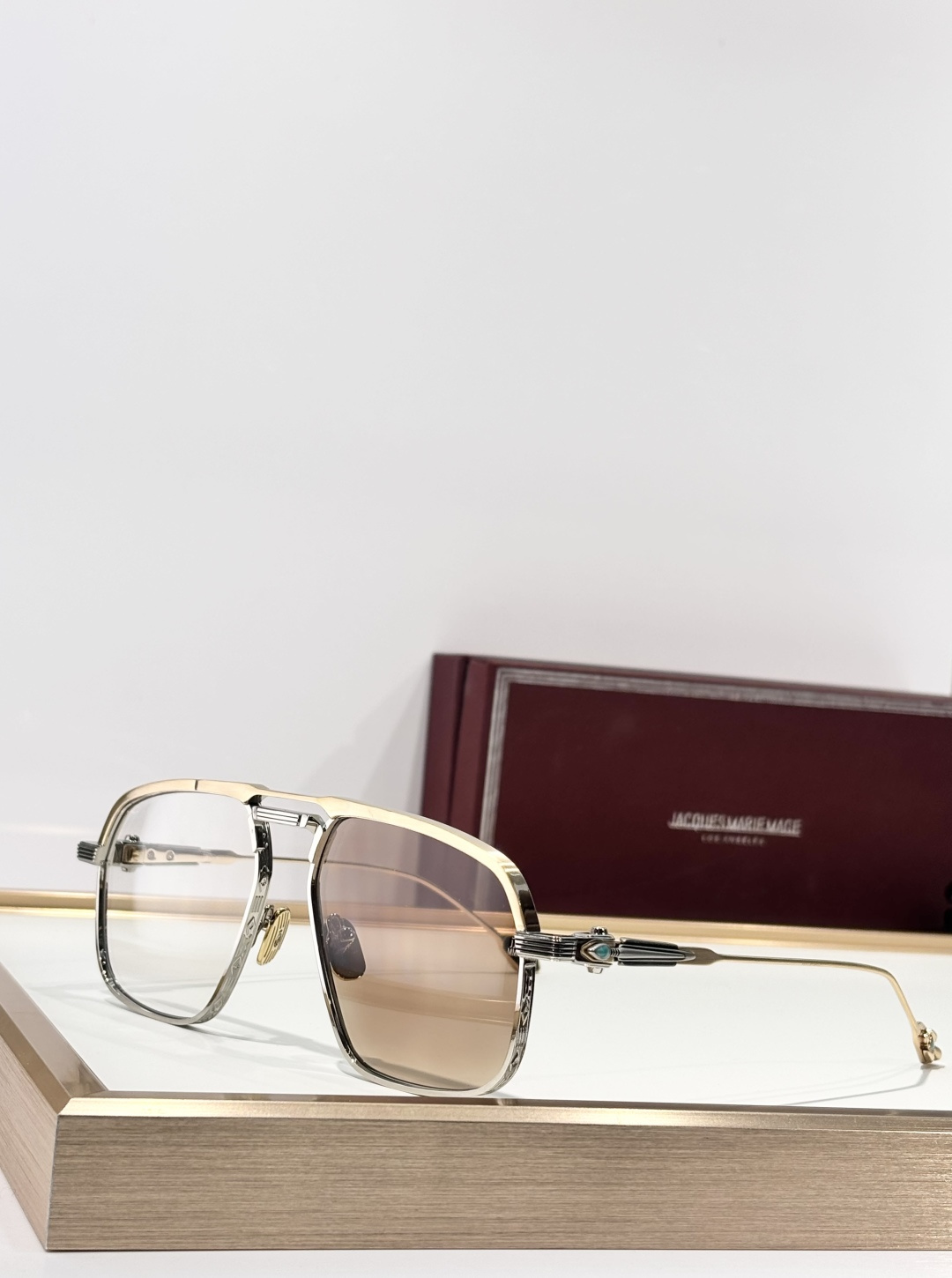 Jacques Marie Mage
MODEL： LABARGE
SIZE：59口16-146 
P275
变色：P295