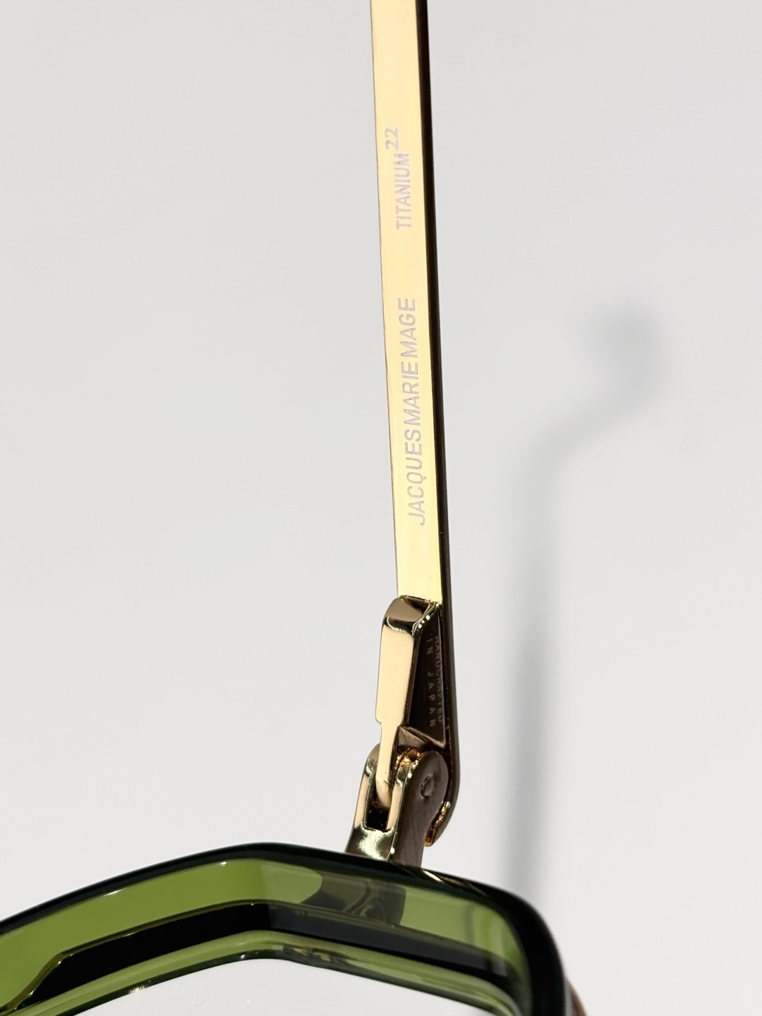 Jacques Marie MageMODEL：ARAGONSIZE：47口26