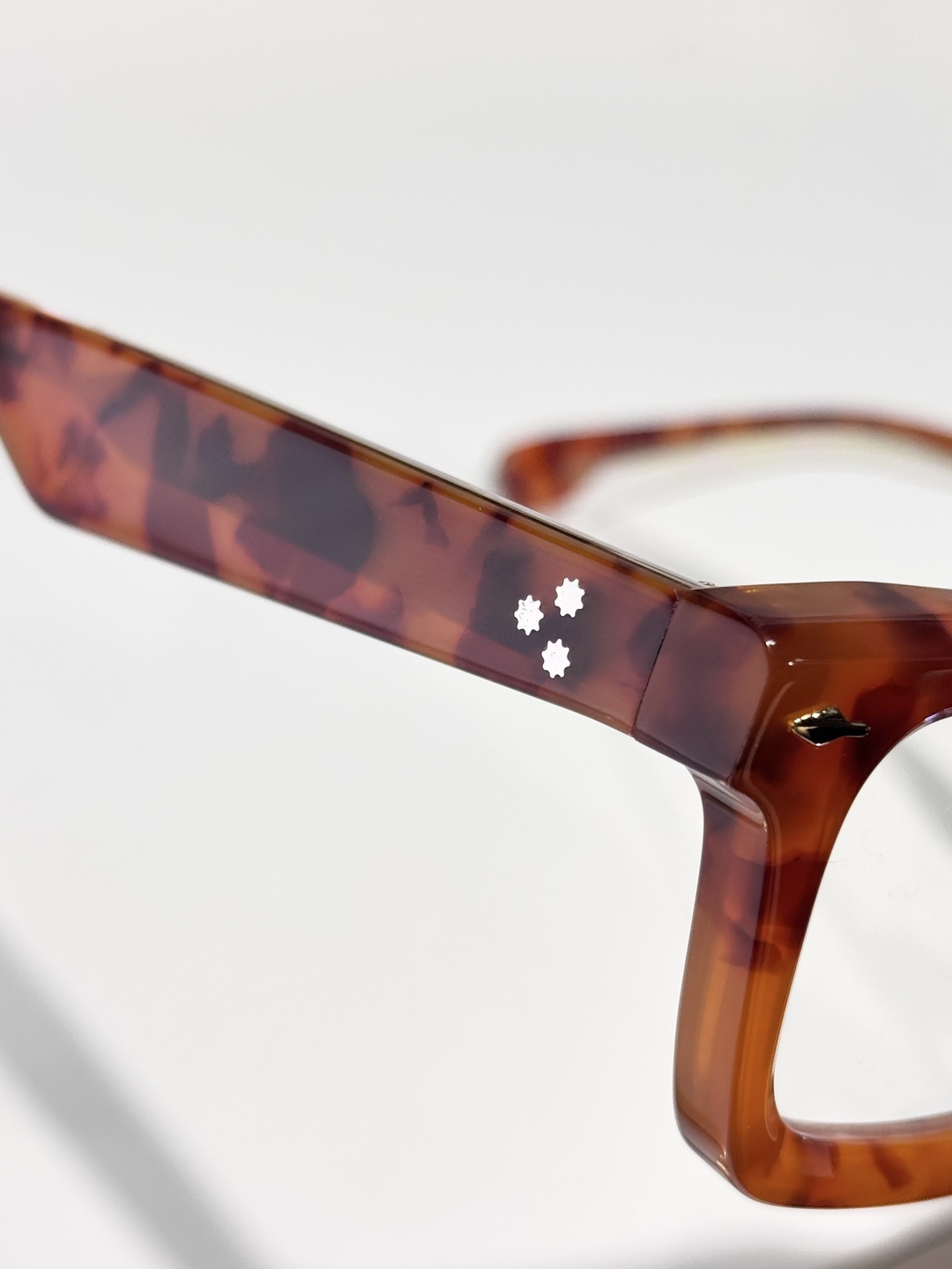 Jacques Marie MageMODEL：CASABLANCASIZE：49口23-146