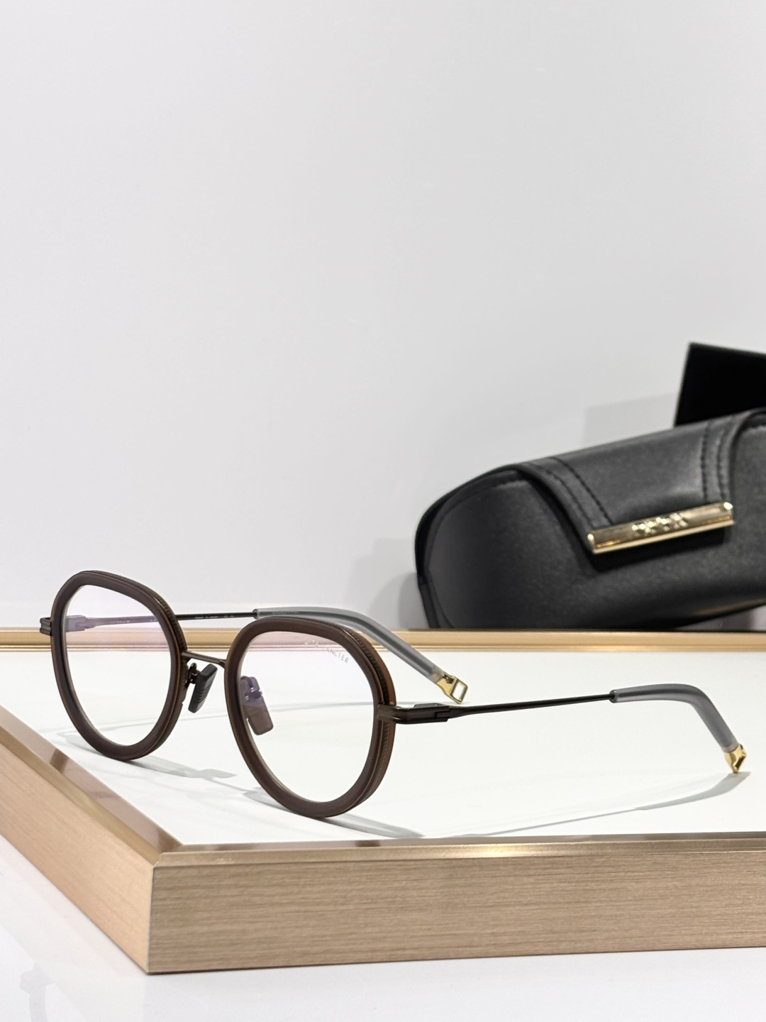 Dita LancierMODEL:LSA-432SIZE:47口23-142