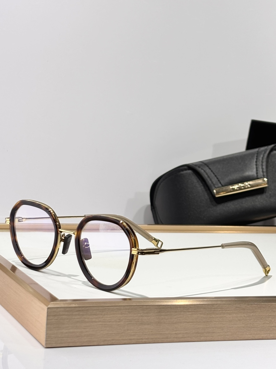 Dita LancierMODEL:LSA-432SIZE:47口23-142