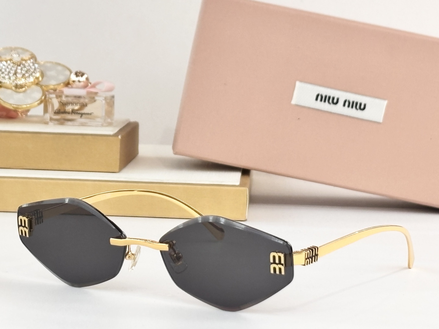 MIU MI*MOD:MU 1897LSize:62口17-145