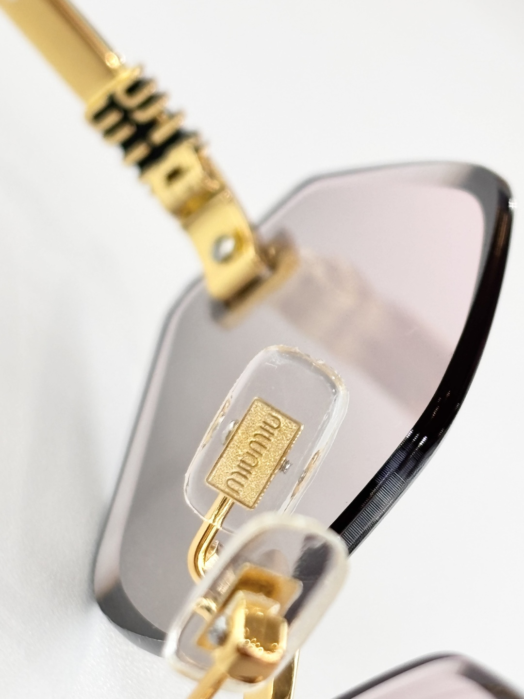MIU MI*MOD:MU 1897LSize:62口17-145