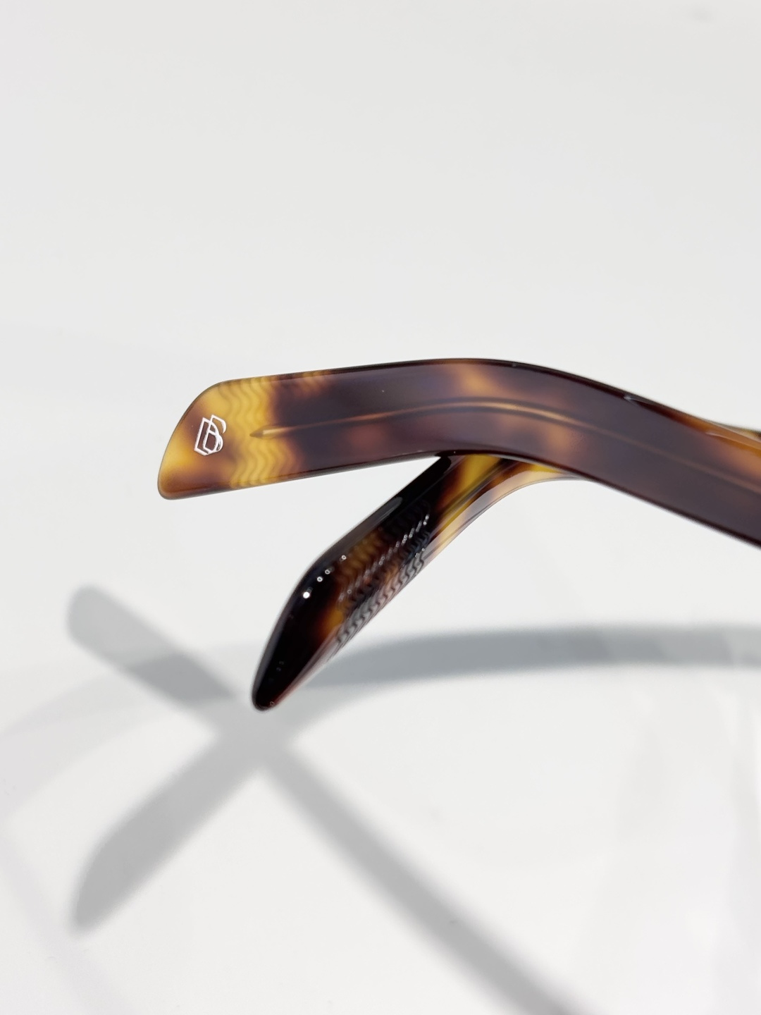 David Beckha*Mod：DB7000SSize：51-20-140