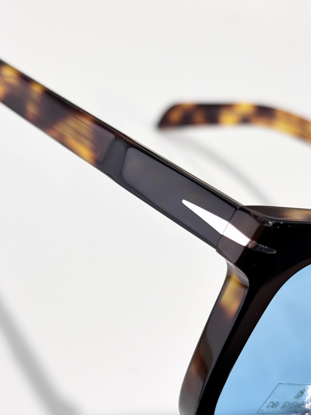 David Beckha*Mod：DB7000SSize：51-20-140