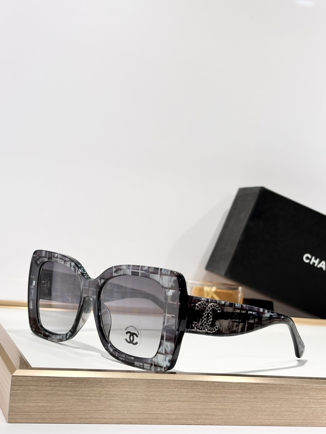 Oversized CHANE*MODEL：CH5555SIZE:54口19-145