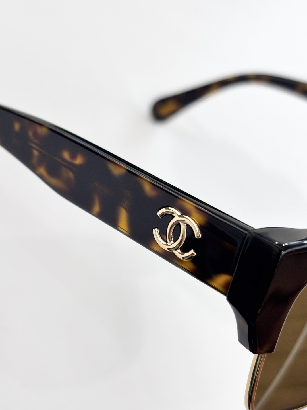 CHANE*MOD：5558Size：55口18 140