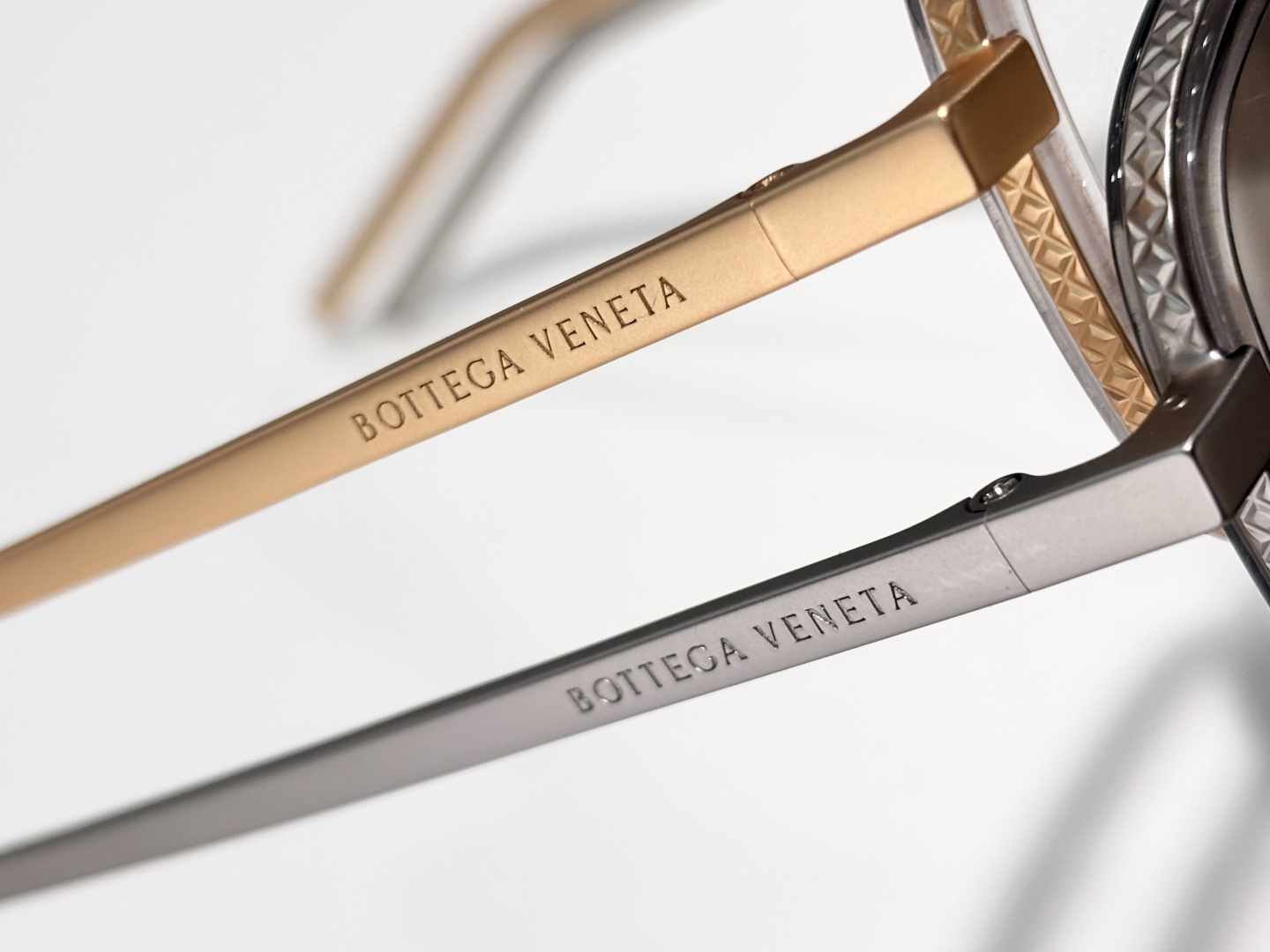 BOTTEGA VENET*MODEL：BV1427OASIZE：52口22-145