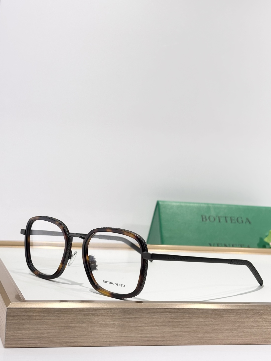 BOTTEGA VENET*MODEL：BV1427OASIZE：52口22-145