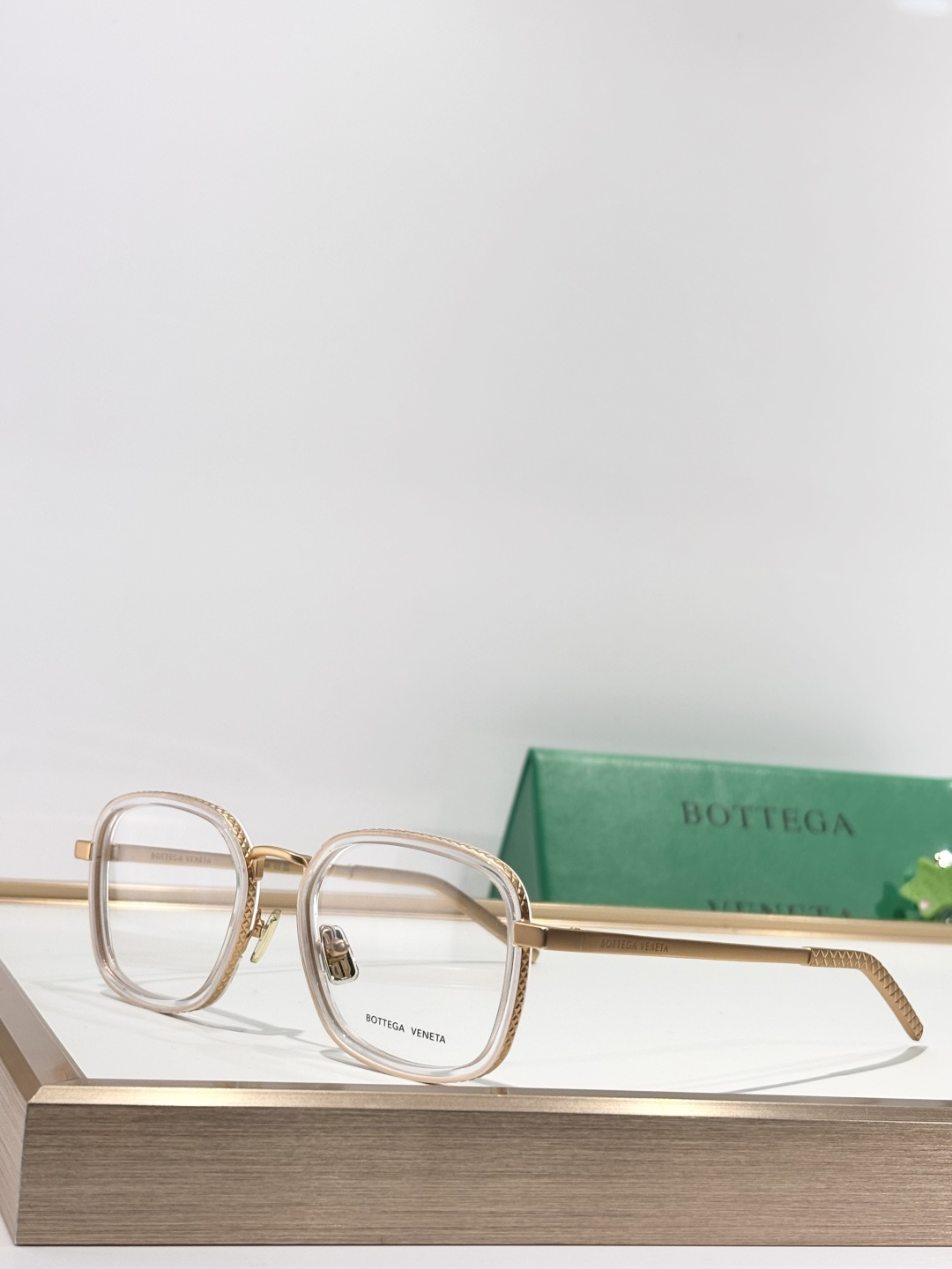 BOTTEGA VENET*MODEL：BV1427OASIZE：52口22-145