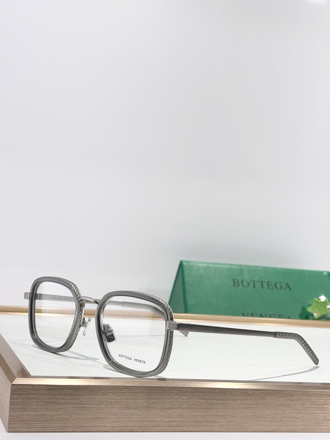 BOTTEGA VENET*MODEL：BV1427OASIZE：52口22-145