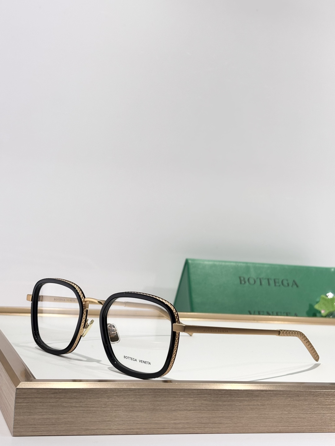 BOTTEGA VENET*MODEL：BV1427OASIZE：52口22-145