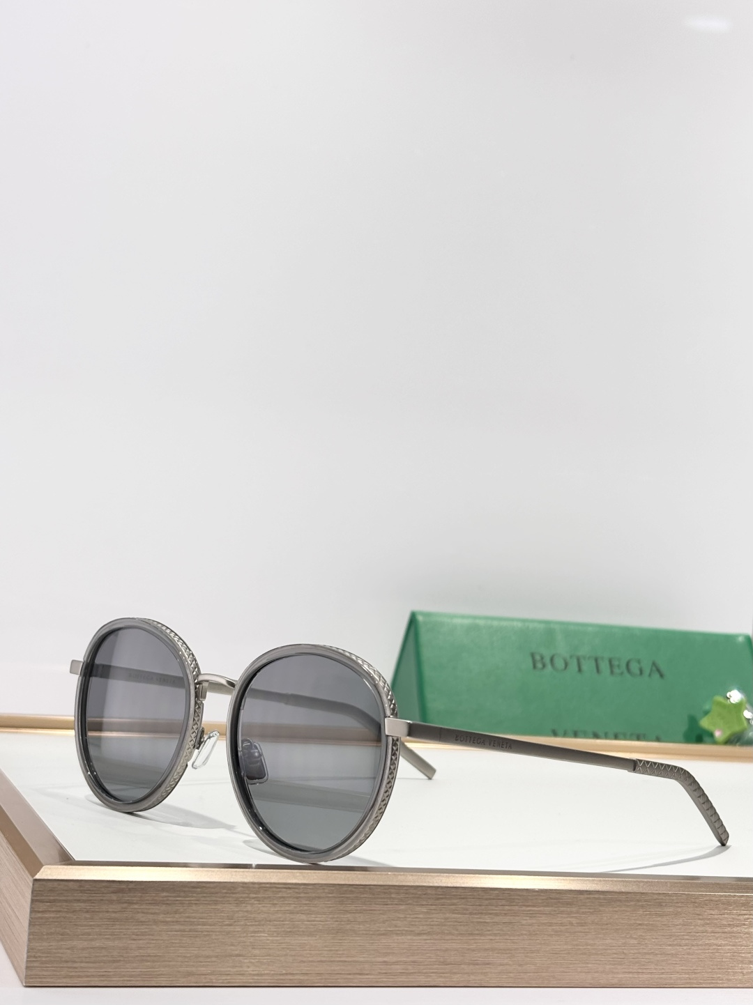 BOTTEGA VENET*MODEL：BV1428OASIZE：50口22-145