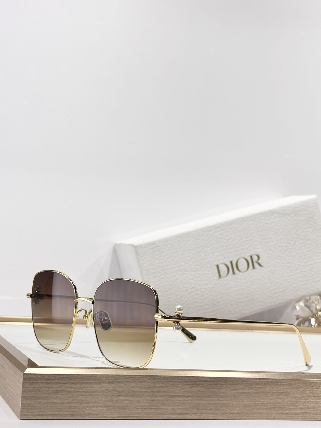 DIORMOD：DiorTribales S1U Size：55口18 140