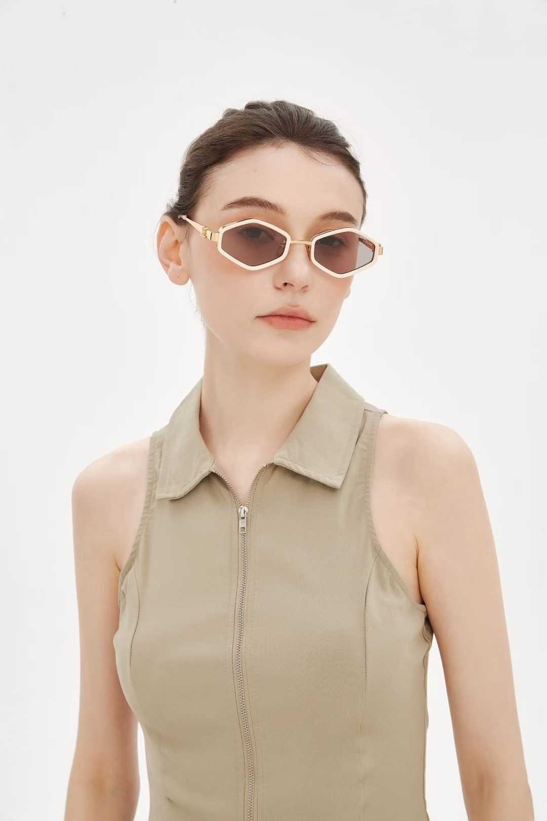 CELIN*MOD：CL42136USize：54口23-143