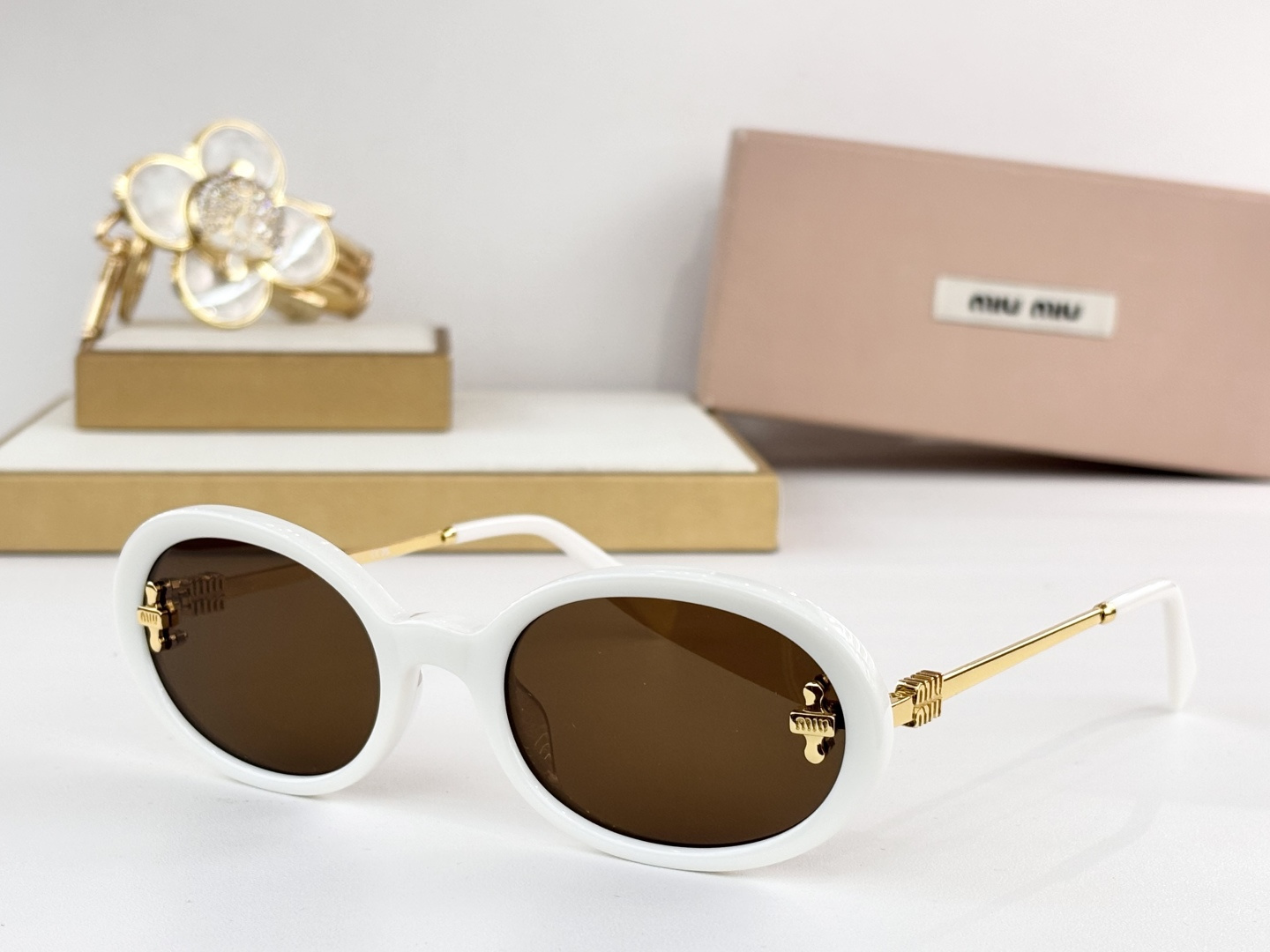 MIU MI*MODEL：MU 160AVSIZE：57口22-142