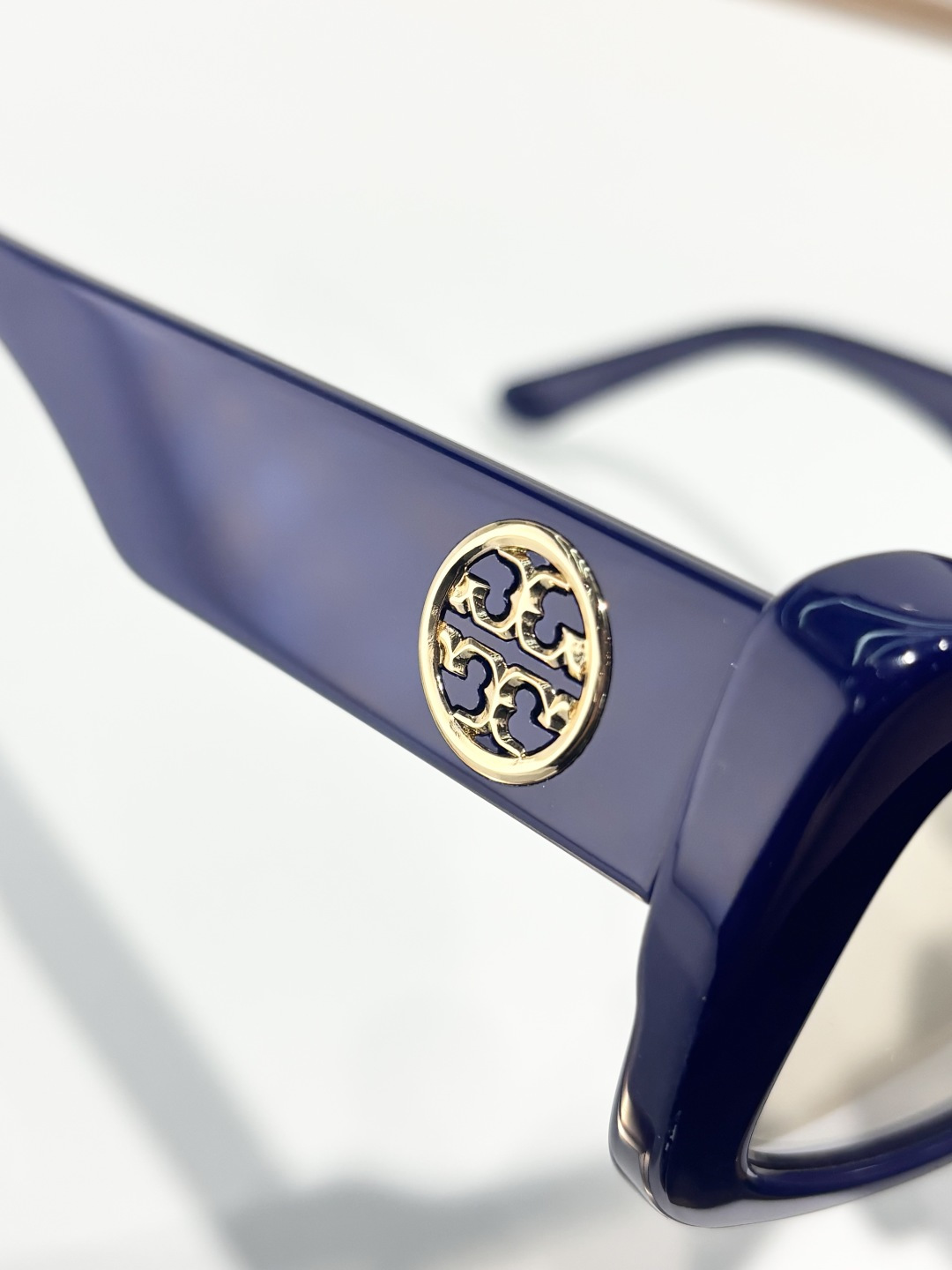 Tory Burc*Mod：TY7190USize：54-21-145