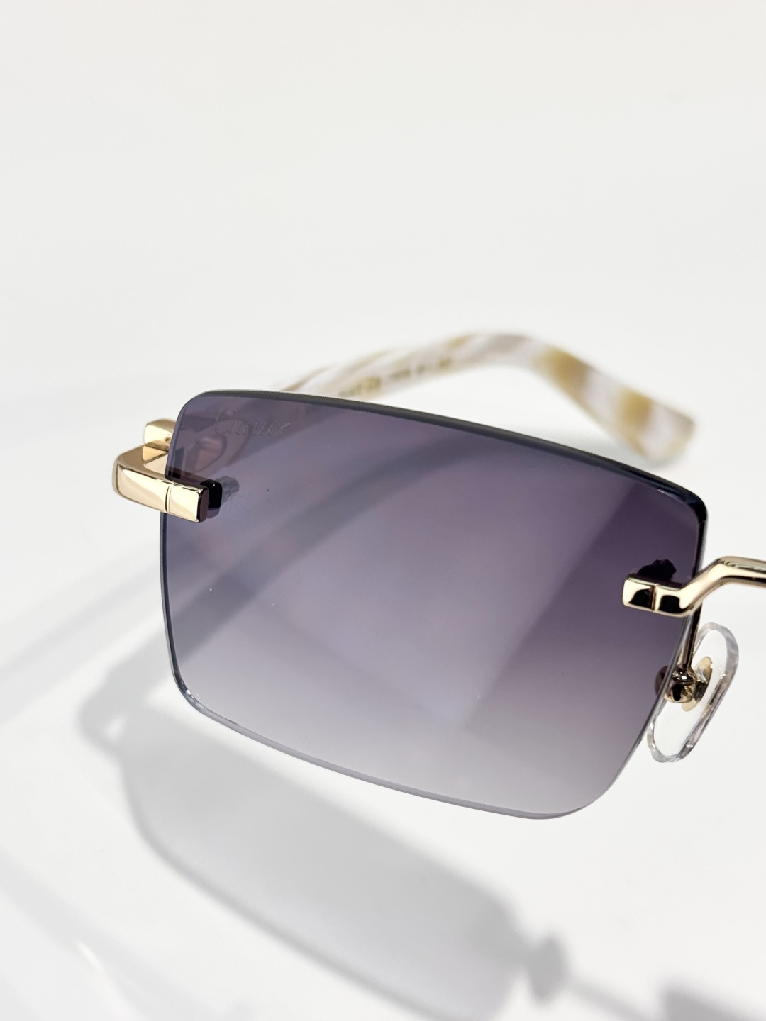 Cartie*MODEL：CT0579SSIZE：57口19-145