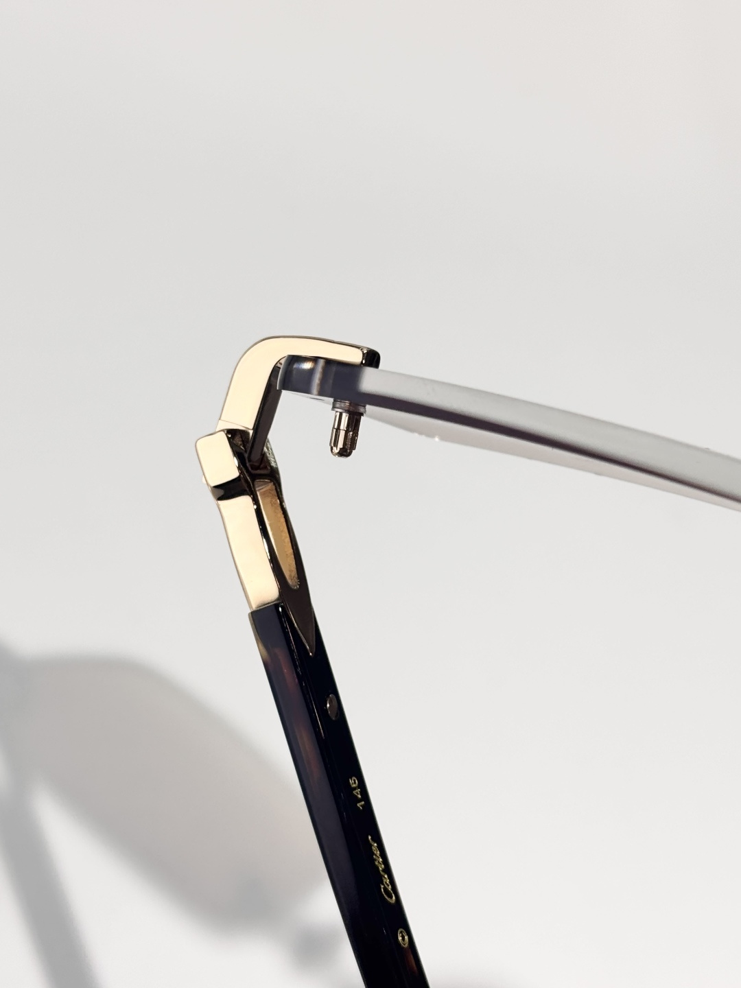 Cartie*MODEL：CT0579SSIZE：57口19-145