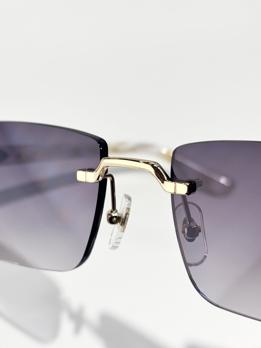 Cartie*MODEL：CT0579SSIZE：57口19-145