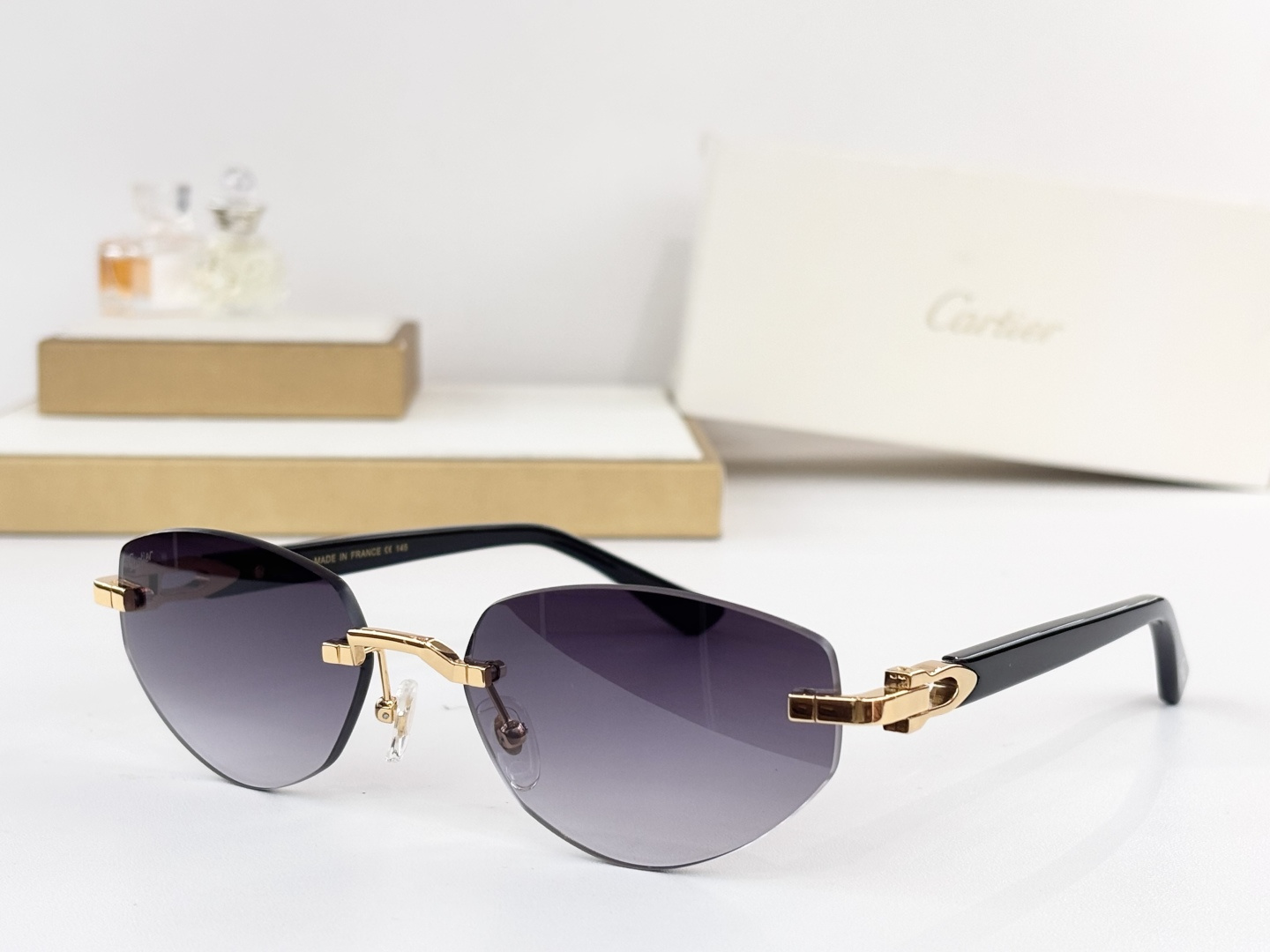 Cartie*MOD：CT0580Ssize：56-18 145