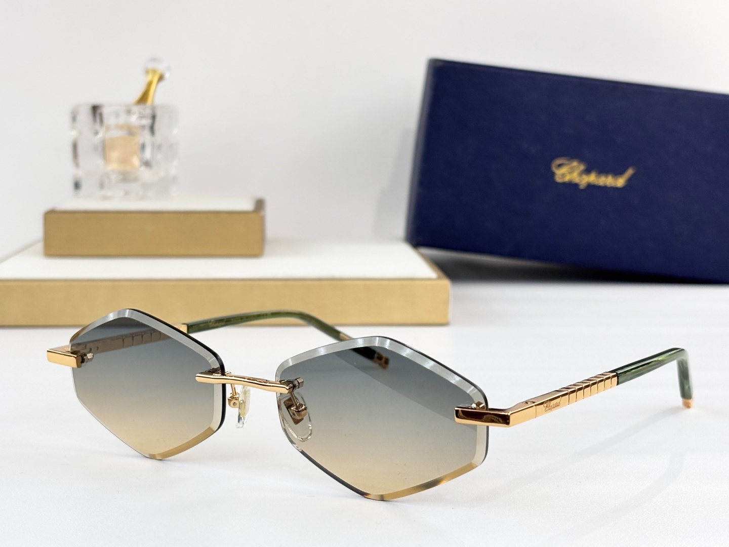 ChoPar*MOD：VCH2012SIZE:58口17 145