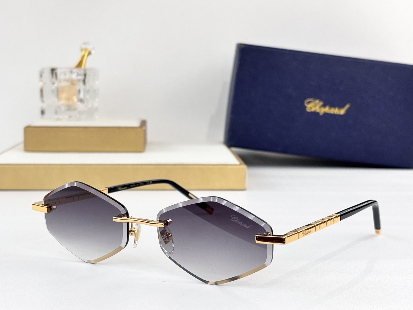 ChoPar*MOD：VCH2012SIZE:58口17 145