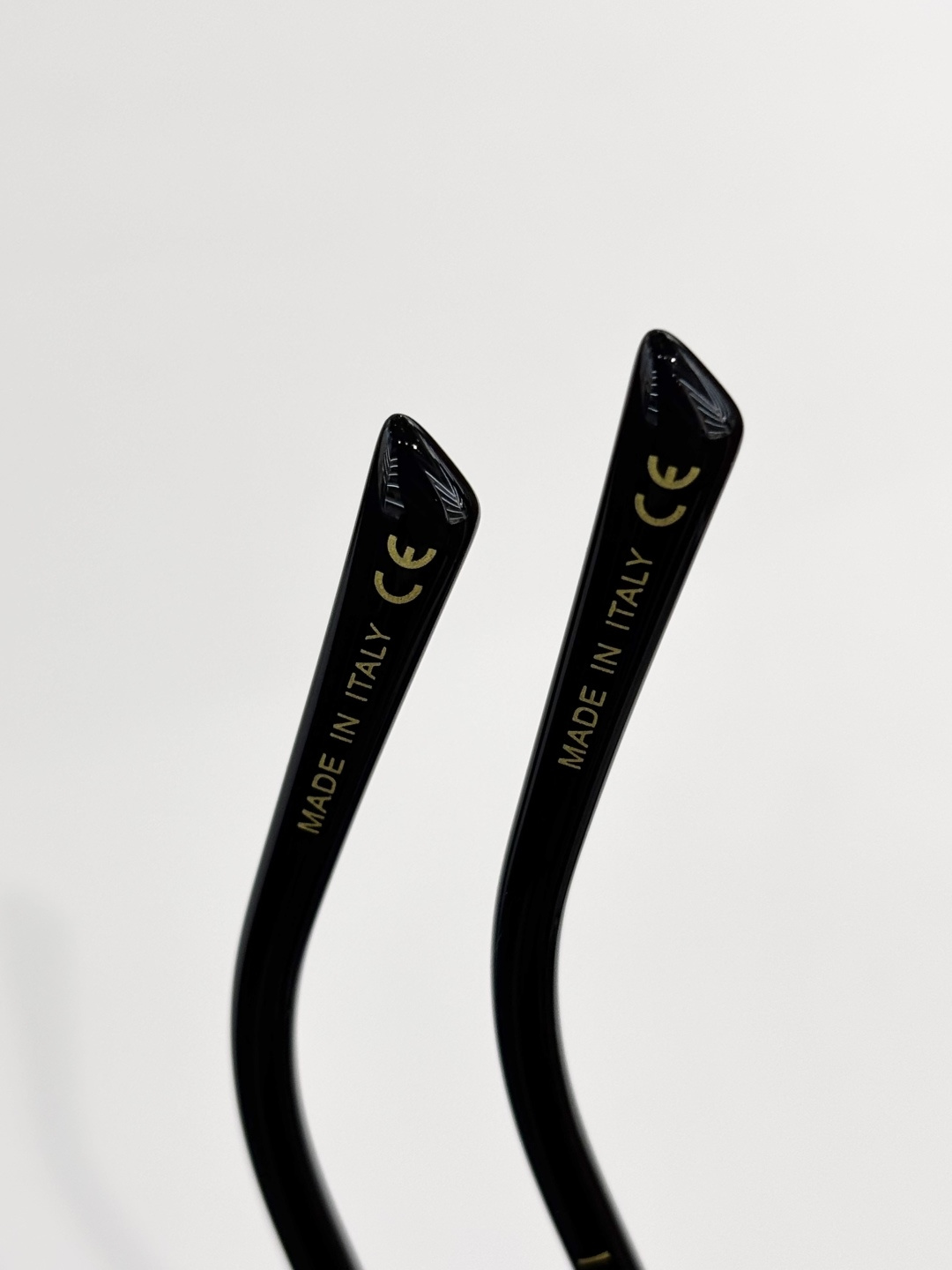 GUCC*MOD：GG2045SSize：58口17-135带钻：