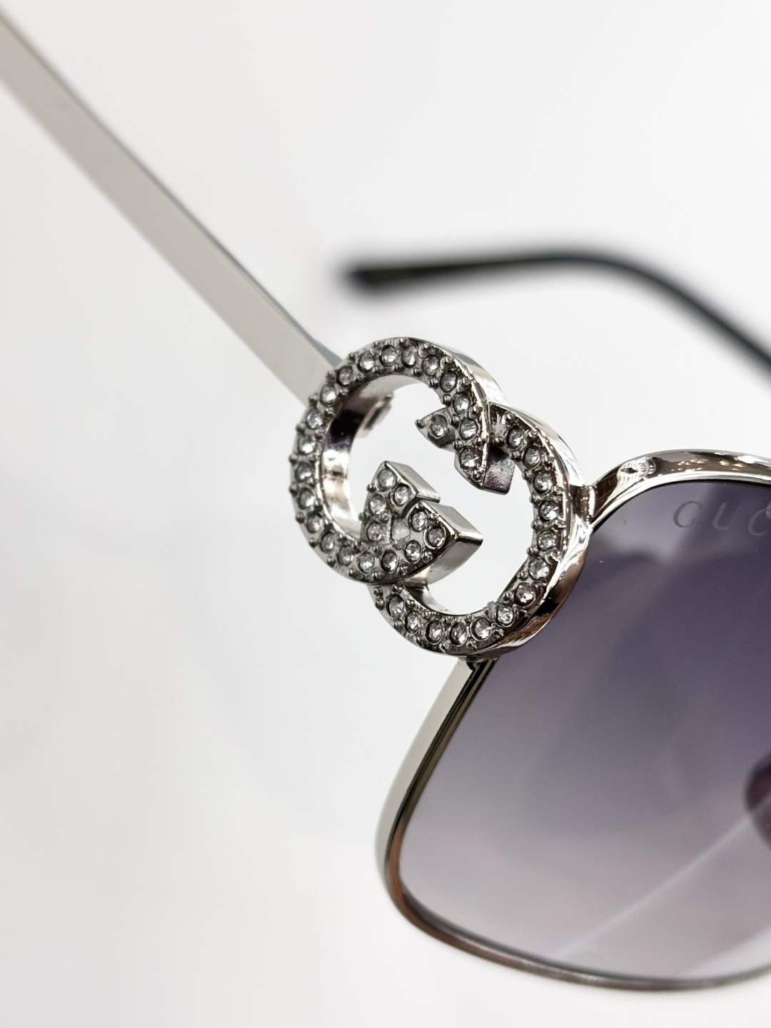 GUCC*MOD：GG2045SSize：58口17-135带钻：