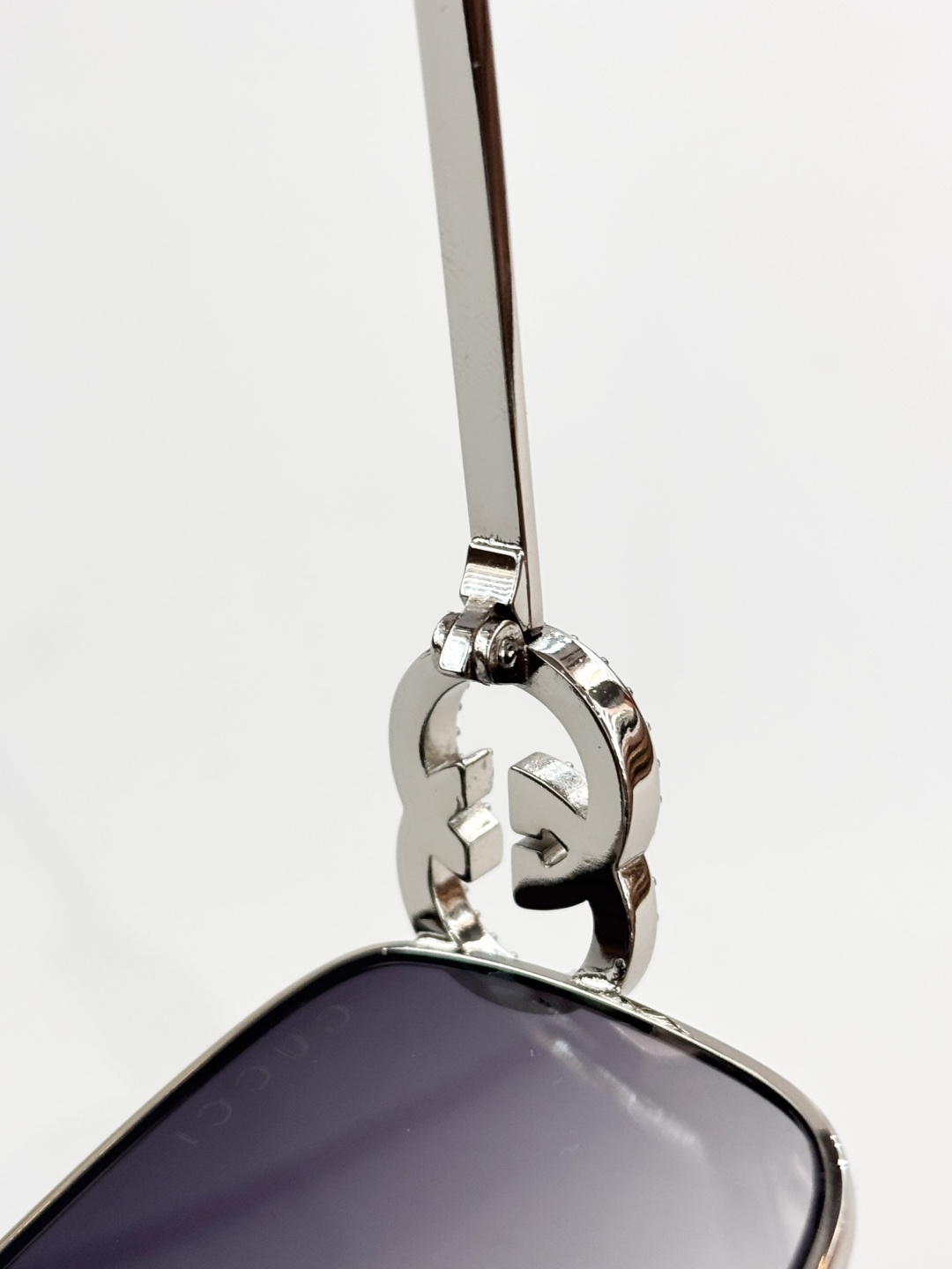 GUCC*MOD：GG2045SSize：58口17-135带钻：