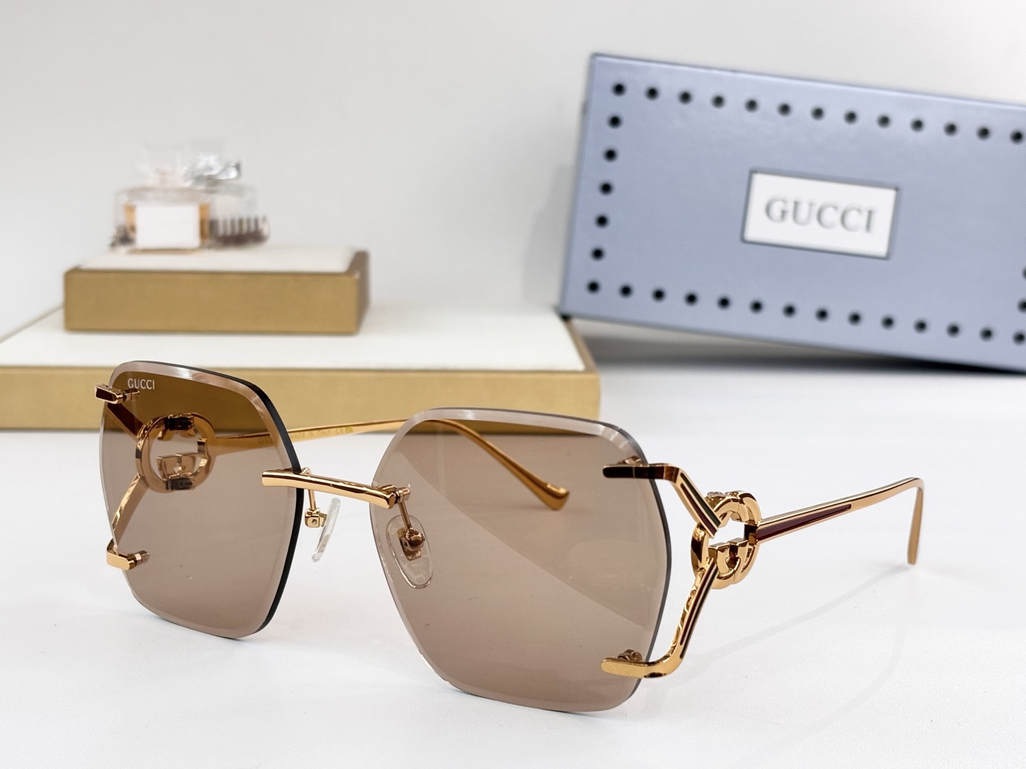 GUCC*MODEL：GG1668LSIZE：62口18-132