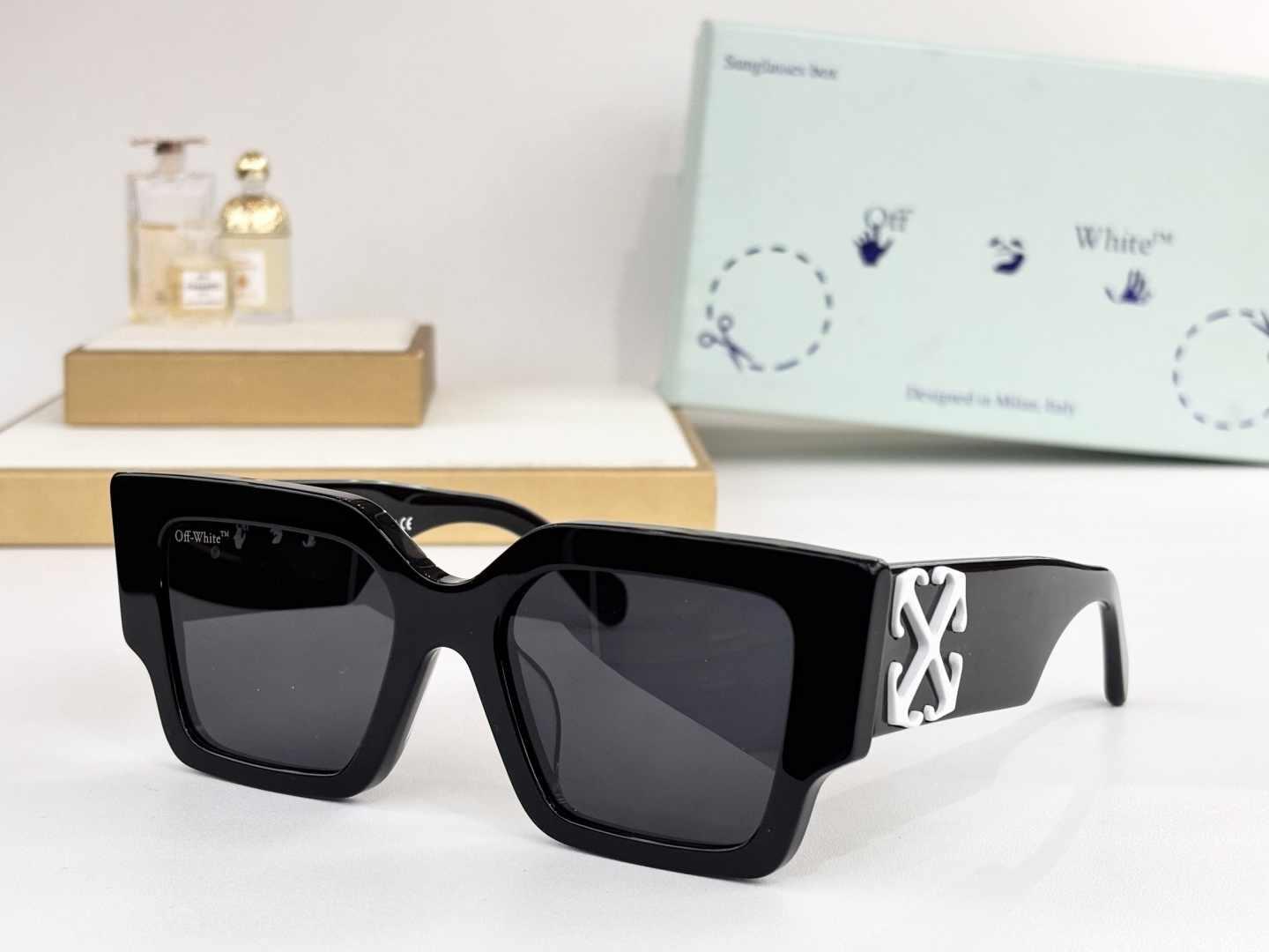 OFF WHITEMOD：OERI128Size：55口20 145